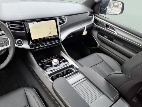 New 2026 Jeep Grand Wagoneer Limited AWD/4WD image 16