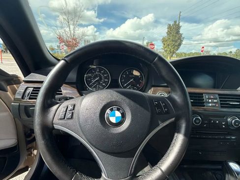 Used 2013 BMW 328i Convertible w/ Premium Pkg image 6