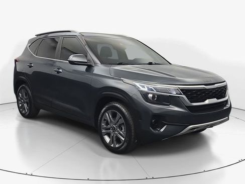 Used 2023 Kia Seltos S FWD image 2