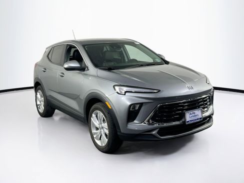 Used 2025 Buick Encore GX Preferred image 3