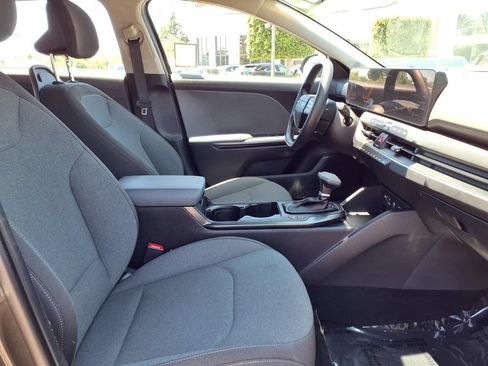 Certified 2025 Kia K4 FWD image 10
