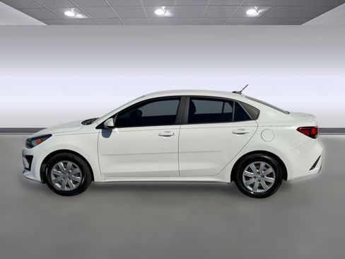 Used 2022 Kia Rio LX image 2