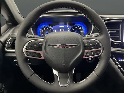 New 2026 Chrysler Pacifica Select image 16