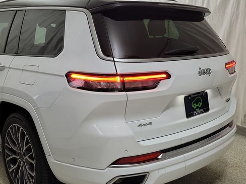 Used 2024 Jeep Grand Cherokee L Summit image 6