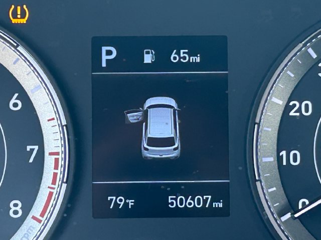 Used 2022 Hyundai Venue SEL FWD image 18