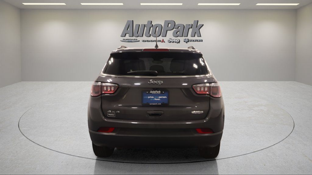 Used 2024 Jeep Compass Latitude AWD/4WD image 6