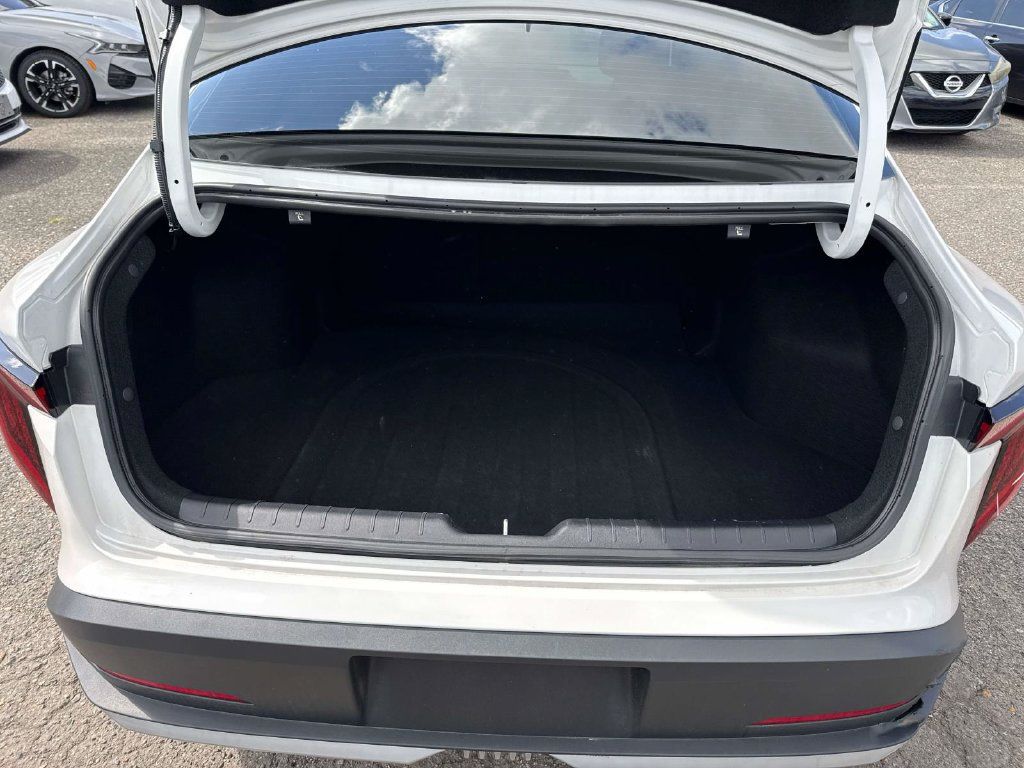 Certified 2025 Kia K4 FWD image 9