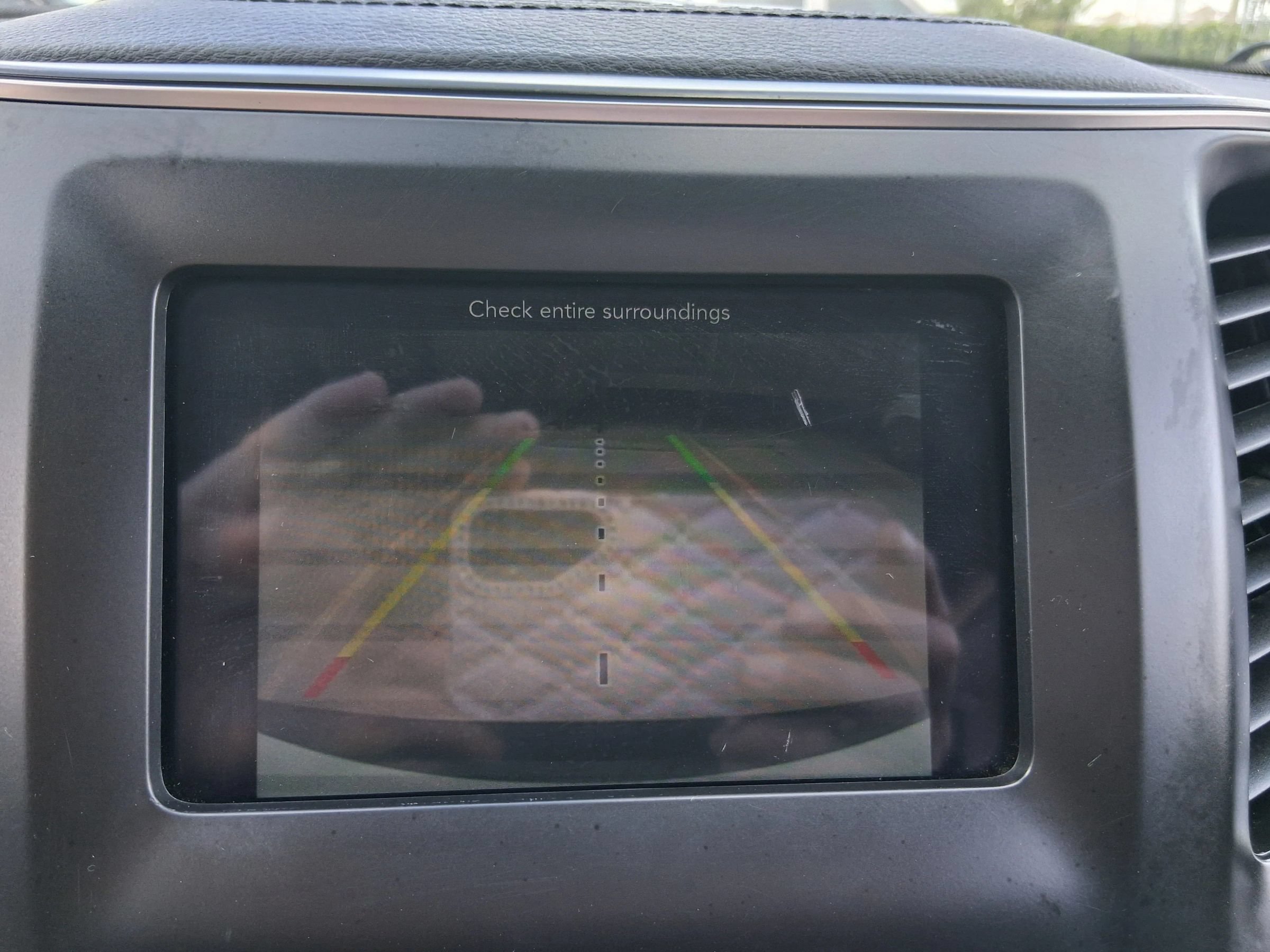 Used 2019 Jeep Cherokee Latitude w/ Popular Appearance Group AWD/4WD image 42