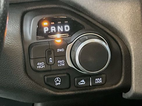 Used 2025 RAM 1500 Warlock AWD/4WD image 16