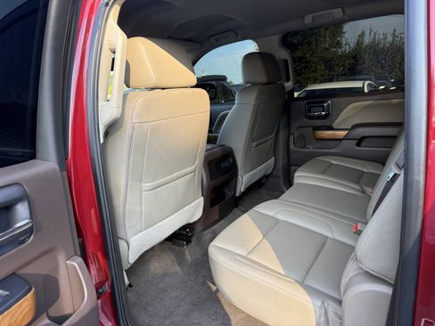 Used 2018 Chevrolet Silverado 1500 LTZ AWD/4WD image 10