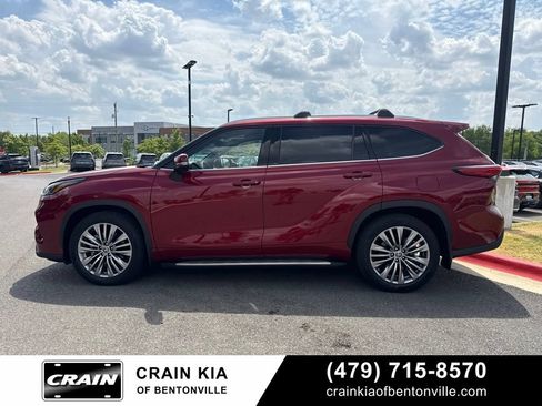 Used 2022 Toyota Highlander Platinum AWD/4WD image 5