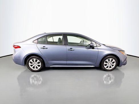 Used 2024 Toyota Corolla LE image 11