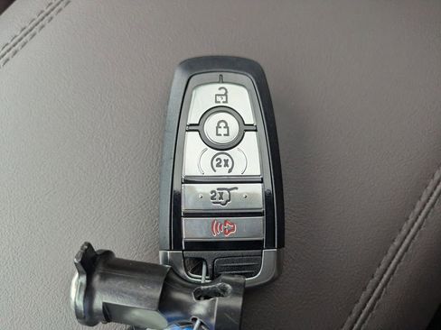 New 2026 Ford Explorer Platinum image 36