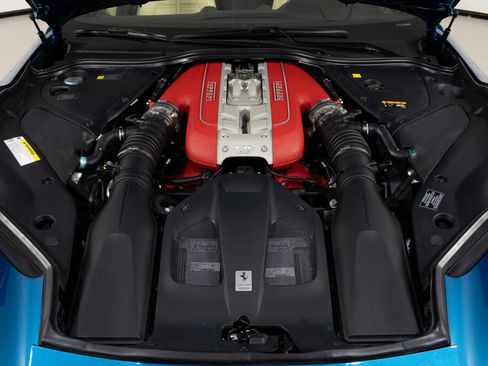 Used 2021 Ferrari 812 GTS RWD image 26