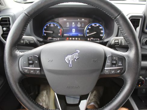Used 2022 Ford Bronco Sport Outer Banks w/ Tech Package AWD/4WD image 24