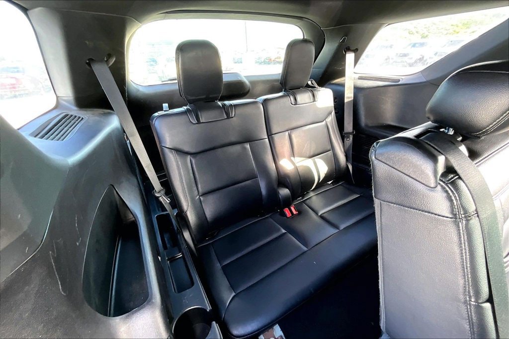 Used 2020 Ford Explorer XLT w/ Equipment Group 202A RWD image 30
