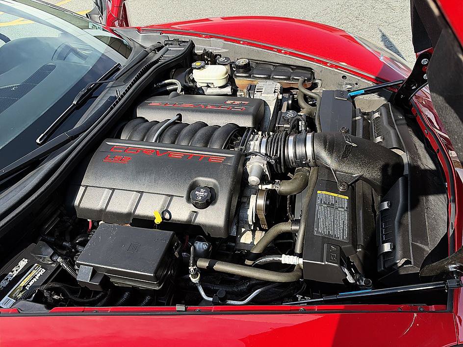 Used 2005 Chevrolet Corvette Coupe w/ Preferred Equipment Group RWD image 26