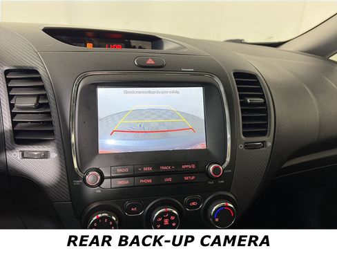 Used 2018 Kia Forte S image 5