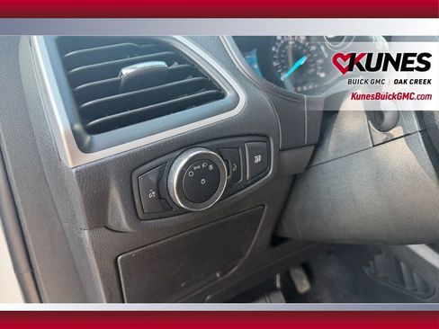 Used 2024 Ford Edge SEL AWD/4WD image 19
