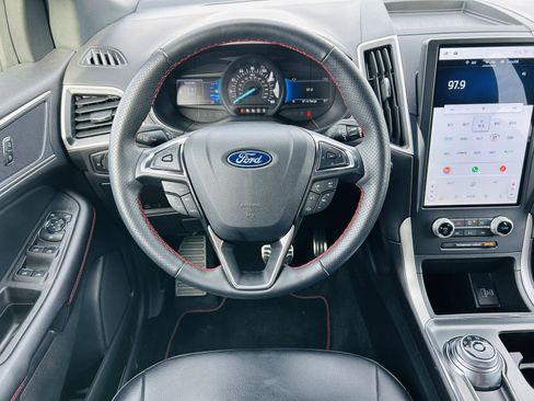 Used 2024 Ford Edge ST-Line image 13