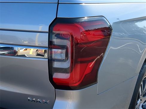 Used 2023 Ford Expedition Max Limited image 11