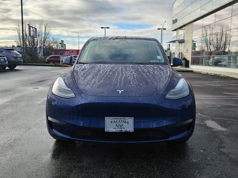 Used 2023 Tesla Model Y Long Range image 2
