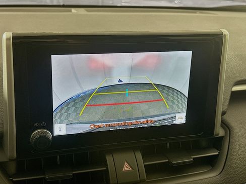 Used 2025 Toyota RAV4 XLE w/ Convenience Package FWD image 22