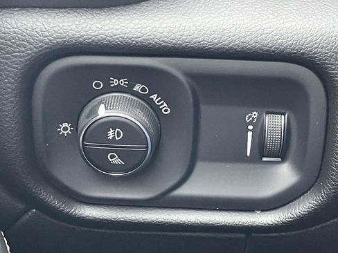 Used 2024 RAM 3500 Big Horn image 13