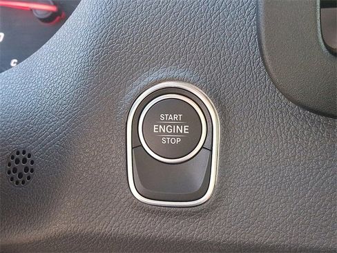 Used 2025 Mercedes-Benz Sprinter 2500 image 22