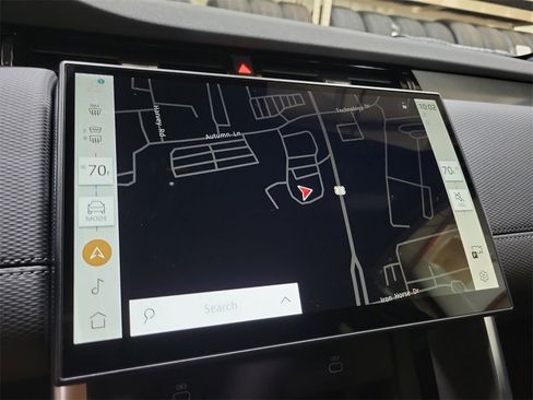 New 2025 Land Rover Discovery Sport Dynamic SE image 33