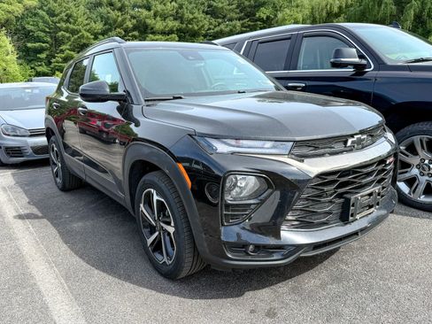 Used 2023 Chevrolet TrailBlazer RS w/ Convenience Package AWD/4WD image 1