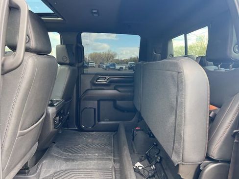 Used 2024 GMC Sierra 2500 AT4 w/ AT4 Preferred Package AWD/4WD image 18