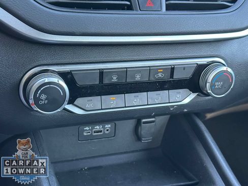 Used 2025 Nissan Altima 2.5 S FWD image 30
