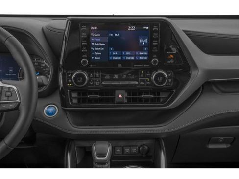 Certified 2021 Toyota Highlander Limited AWD/4WD image 10