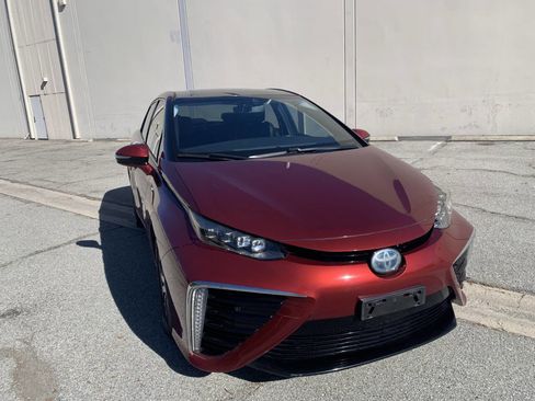 Used 2018 Toyota Mirai image 4