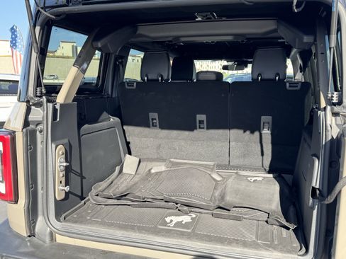 Used 2025 Ford Bronco Outer Banks w/ Sasquatch Package AWD/4WD image 40