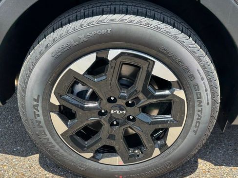 New 2025 Kia Sorento S w/ Panoramic Sunroof Package image 22