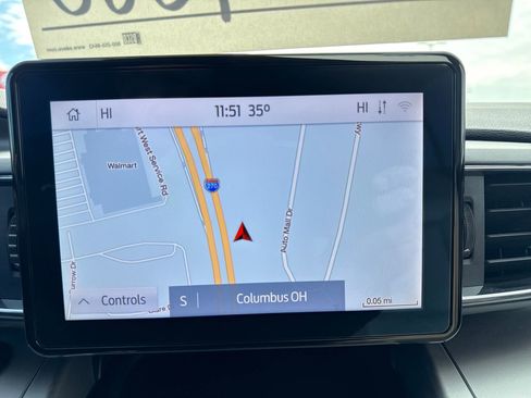 Used 2020 Ford Explorer XLT w/ Equipment Group 202A image 17