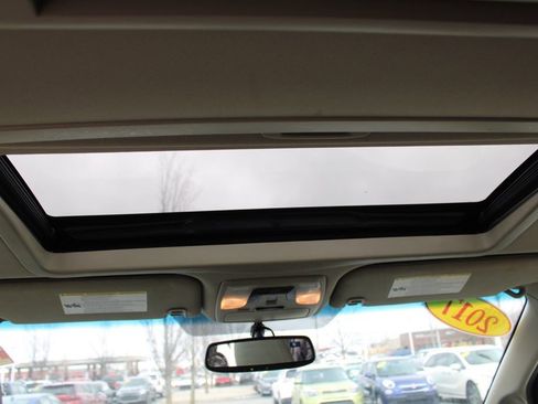 Used 2017 Toyota Sienna XLE Premium image 33