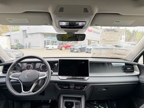 New 2026 Volkswagen Tiguan SE AWD/4WD image 30