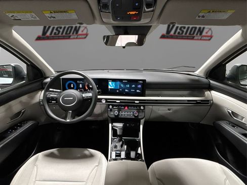 New 2026 Hyundai Tucson SE image 17