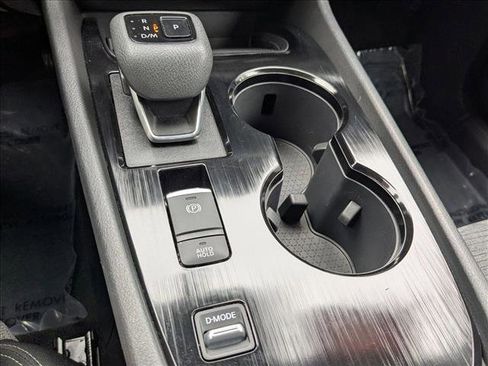 Certified 2023 Nissan Rogue SV FWD image 12