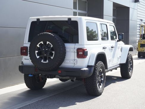 Used 2024 Jeep Wrangler Unlimited Rubicon 4xe AWD/4WD image 2