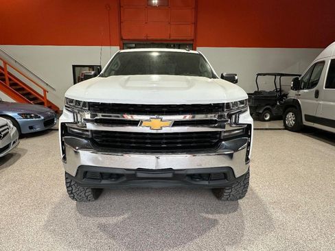 Used 2019 Chevrolet Silverado 1500 LT w/ Trailering Package AWD/4WD image 6