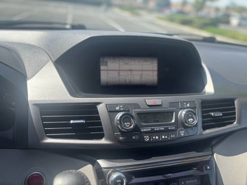 Used 2014 Honda Odyssey Touring Elite image 15