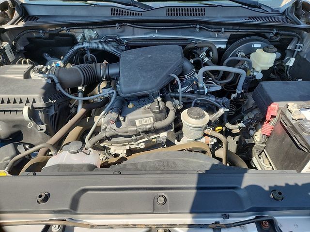 Used 2016 Toyota Tacoma SR w/ SR Convenience Package RWD image 27