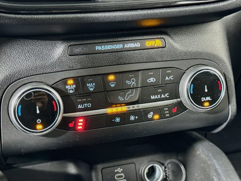 Used 2025 Ford Escape ST-Line Select AWD/4WD image 17