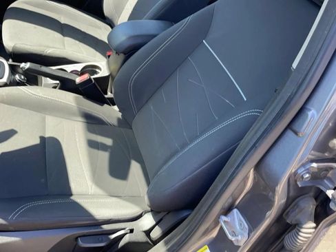 Used 2014 Ford Fiesta SE FWD image 29
