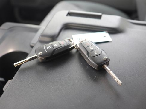 Used 2023 Ford F550 4x4 Regular Cab Super Duty image 42