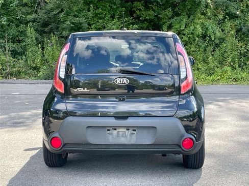 Used 2016 Kia Soul w/ Option Group 020 FWD image 4